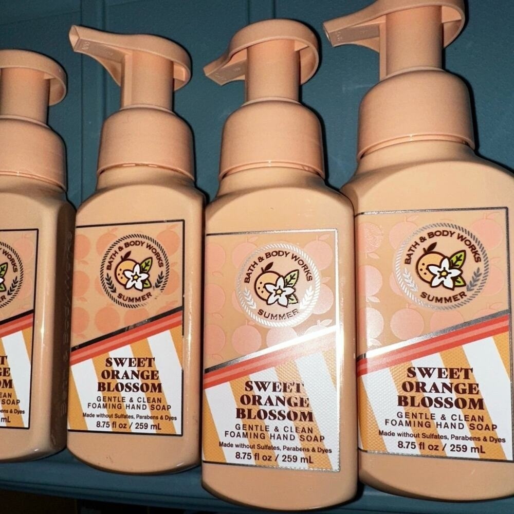 Bath and‎ Body Works Sweet Orange Blossom Foaming Hand Soap Set of 4 Summer